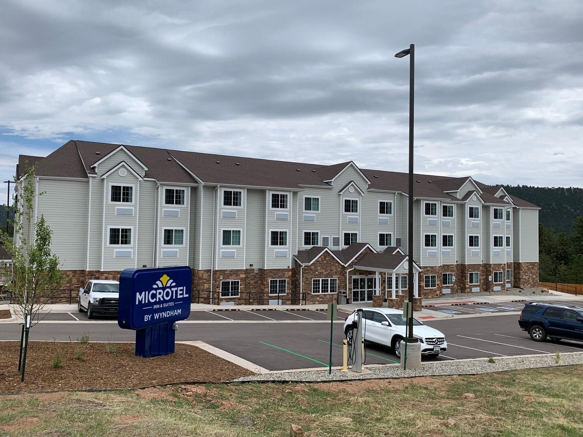 Microtel Inn & Suites By Wyndham Woodland Park Exterior photo